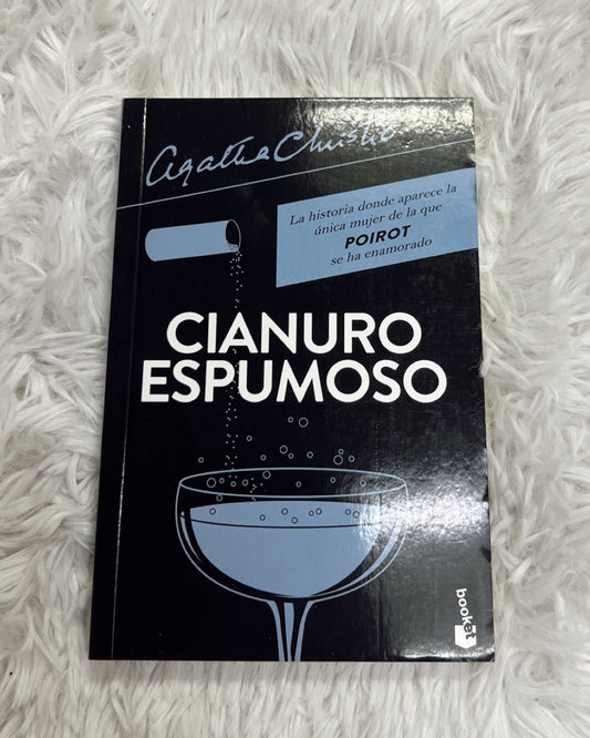 Libro “Cianuro Espumoso-Ágatha Christie”